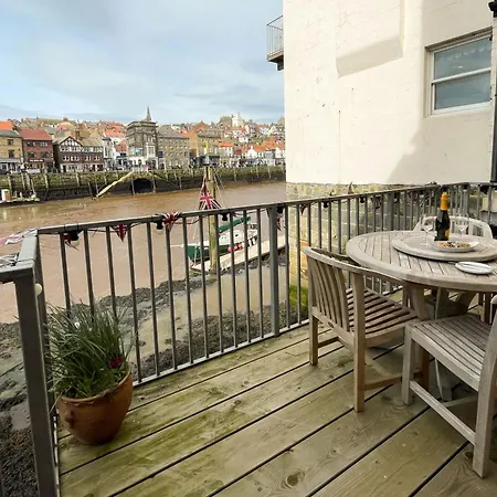 Waterside On Sandgate
