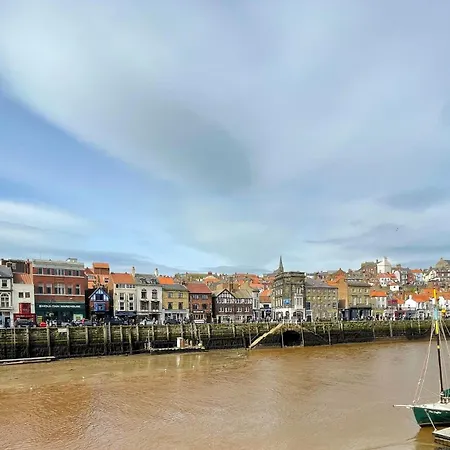 Waterside On Sandgate Tatil Evi Whitby